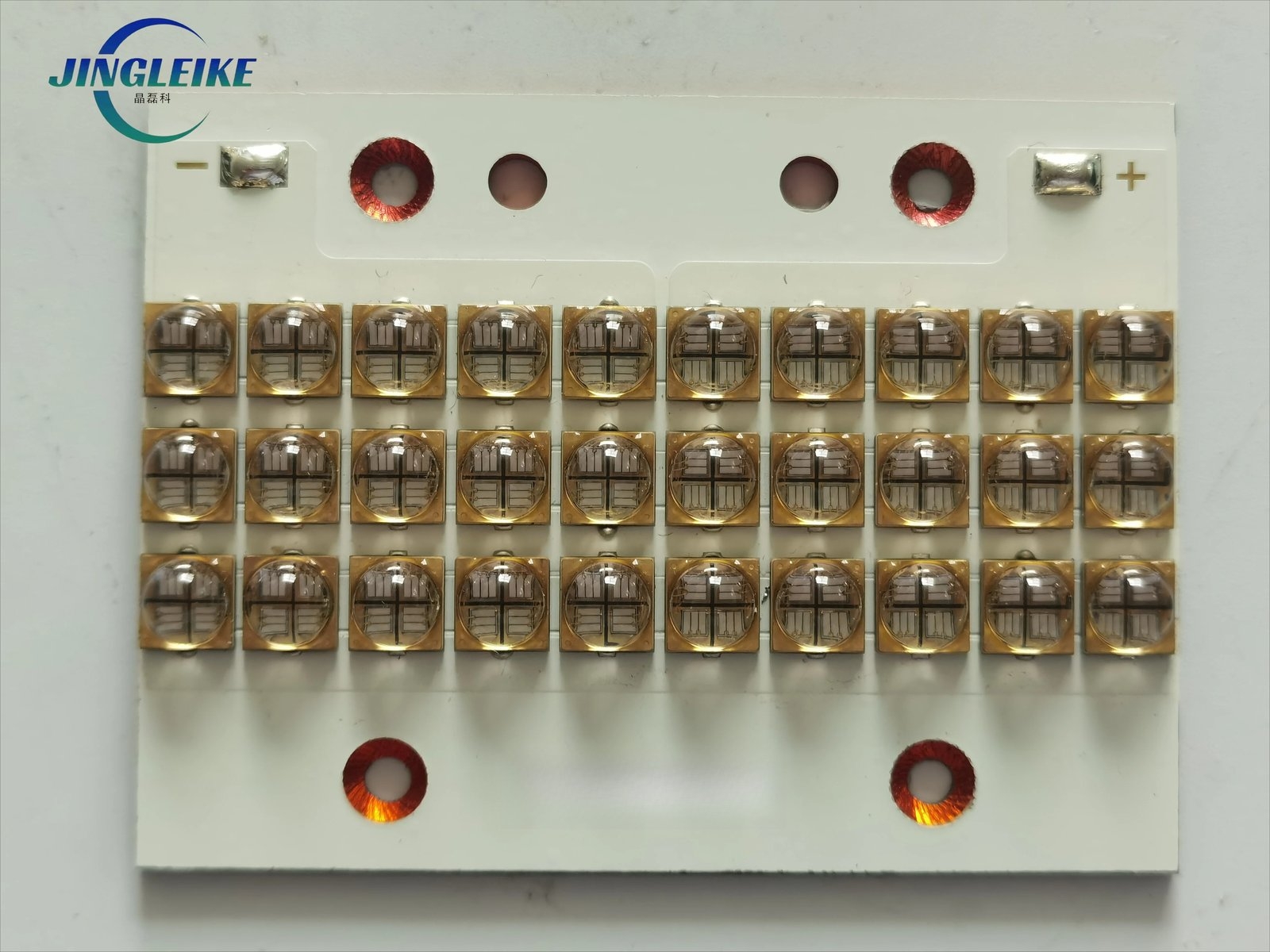 Módulo UV-LED de alta potencia sobre MCPCB de aluminio: OEM / ODM