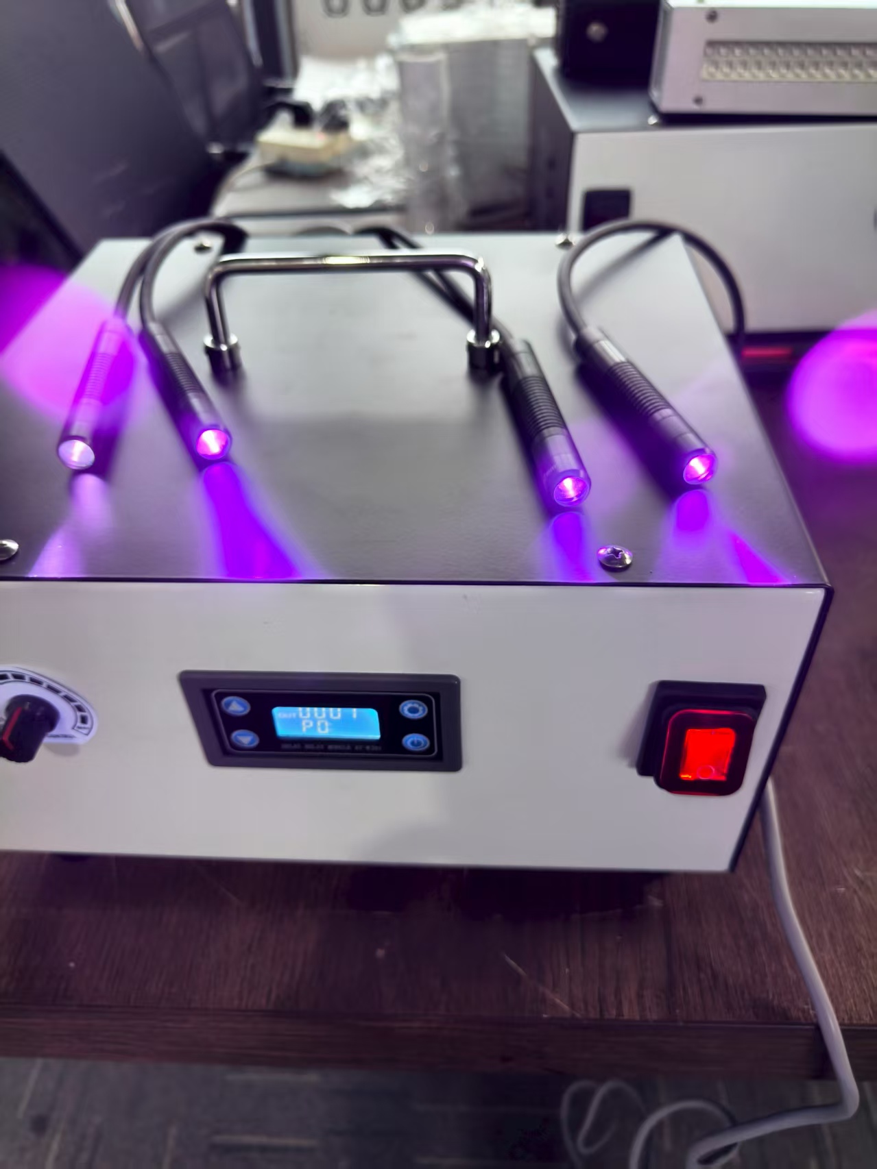 JLKDGY 4-Kanal-UV-LED-Punkthärtungssystem (12.000 mW/cm²)